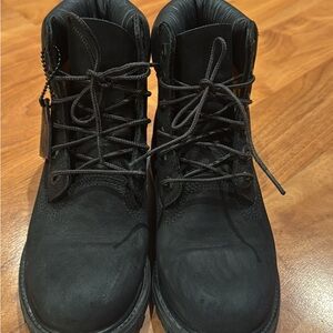 Black timberland Boots